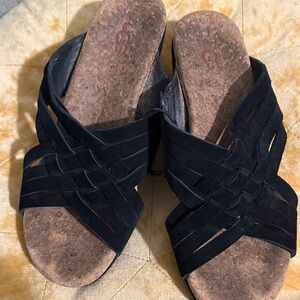 UGG woman’s suede woven sandals wedge heel size 7 
Good condition 
Send offer